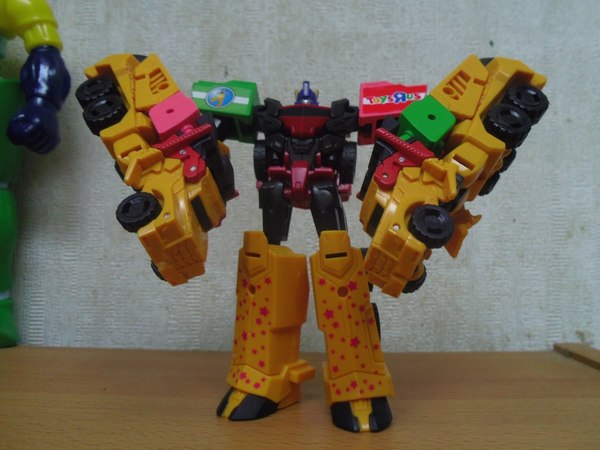 Transformers Adventure ToysRUs Japan Exclusive Geoffrey Prime   In Hand Photos  (15 of 23)